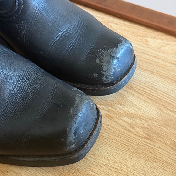 REAL LEATHER Black Chelsea Boots from @vilelaboots - Picture 7 of 12